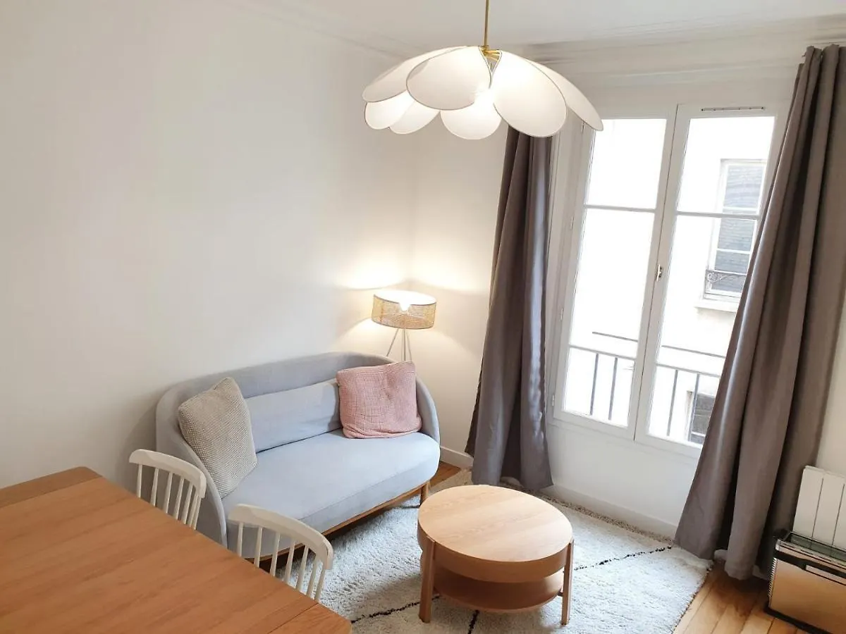 Home Sweet Home Doudeauville パリ アパート